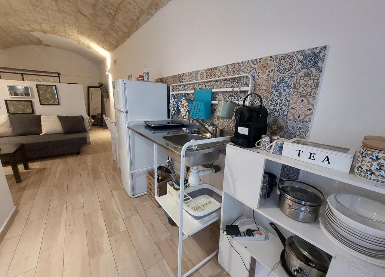 Bari Landlord 31- Old Town Apartment Kültér fotó